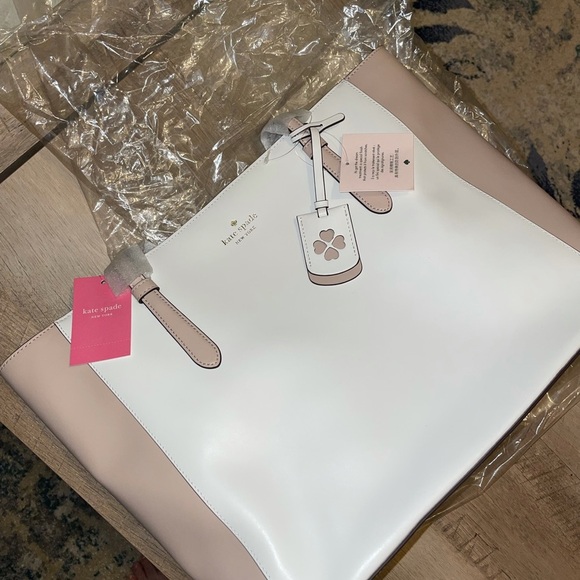 NWT - Kate Spade Tote - Picture 2 of 5